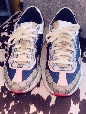 💯 Auth Gucci Sneakers